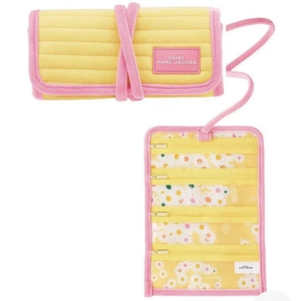 MARC JACOBS Daisy Travel Jewelry Roll Organizer - 11.5 x 2.25” NIP